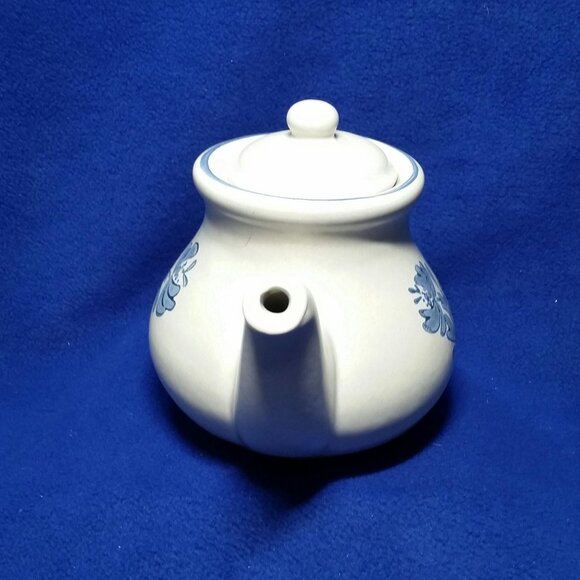 Pfaltzgraff Yorktowne Teapot 5 Cup Stoneware Country Kitchen USA Backstamp - Picture 5 of 11